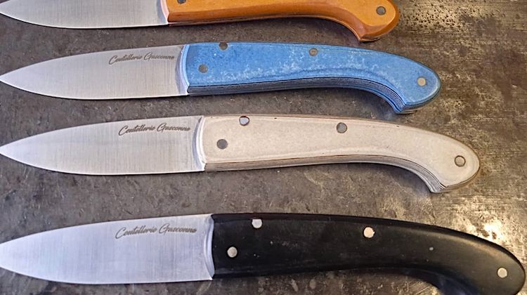 1500 COUPS DE POUCE - Anthony et Sébastien font revivre les couteaux de Mirande